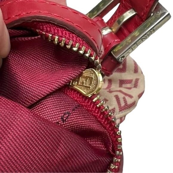 Fendi red Zucchino print baguette bag w chrome FF clasp - Picture 13 of 16